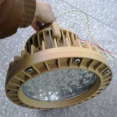 壁掛式40WLED防爆投光燈，吊桿式40WLED防爆燈